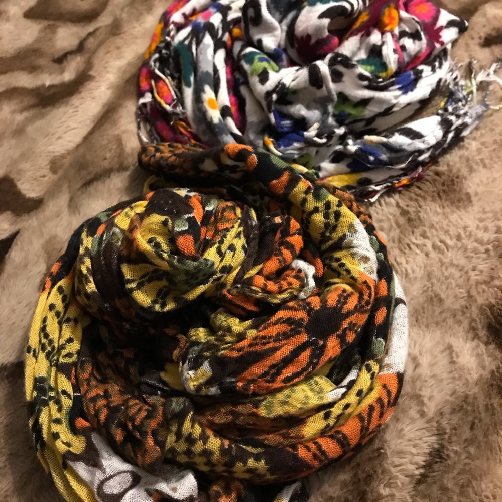 (bundle 2/$15) Floral assorted, inc. infiniti